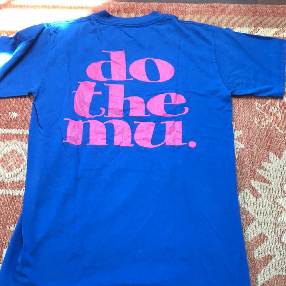 Phi Mu shirt size small💖